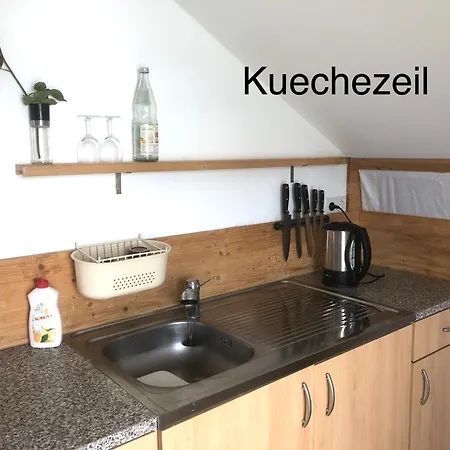 Pod-Inn 坡顶公寓-文化谷仓 Kuppenheim Buitenkant foto